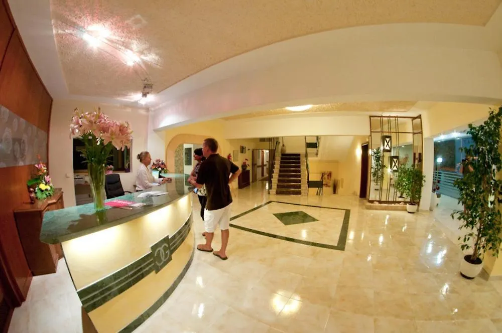 קאלה ראטג'אדה Hotel Cala Gat